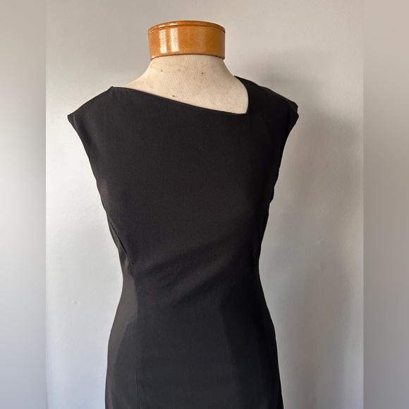 Black Zara fitted dress with cutout side - Picture 8 of 12